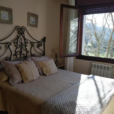 Trebede 3*